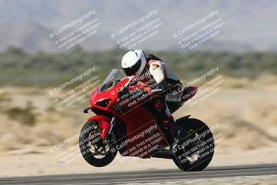 media/Dec-01-2025-Moto Forza (Mon) [[2daa91e15f]]/1-Advanced Group/Session 3 Turn 3 Exit Bump Pans/